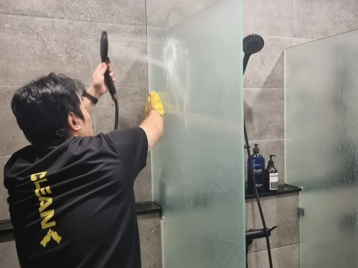 대덕구 신대동 건물 세면대·파우더룸 바닥 위생청소 사례 - 행진크린