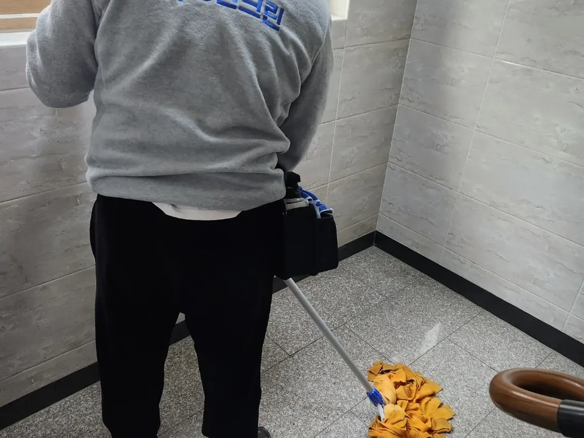 대덕구 갈전동 빌라 복도·대기 동선 야간 위생청소 사례 - 행진크린