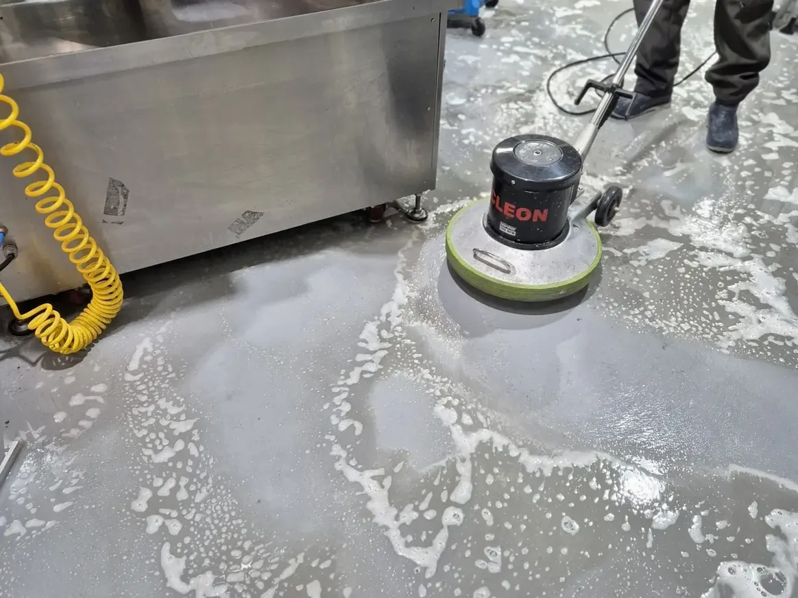 대덕구 삼정동 물류창고 생산설비 품질관리실 위생청소 사례 - 행진크린